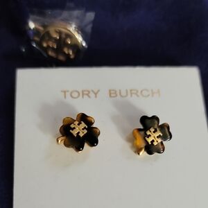 Tory Burch Tortoiseshell Flower Logo Stud Earrings - Gold Accents